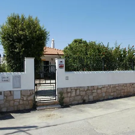 Ferienhaus Alfarrobeiras Albufeira