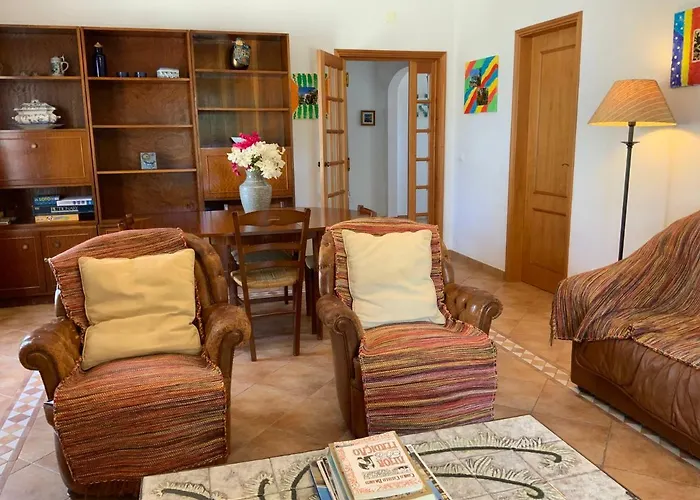 Alfarrobeiras * 阿尔布费拉